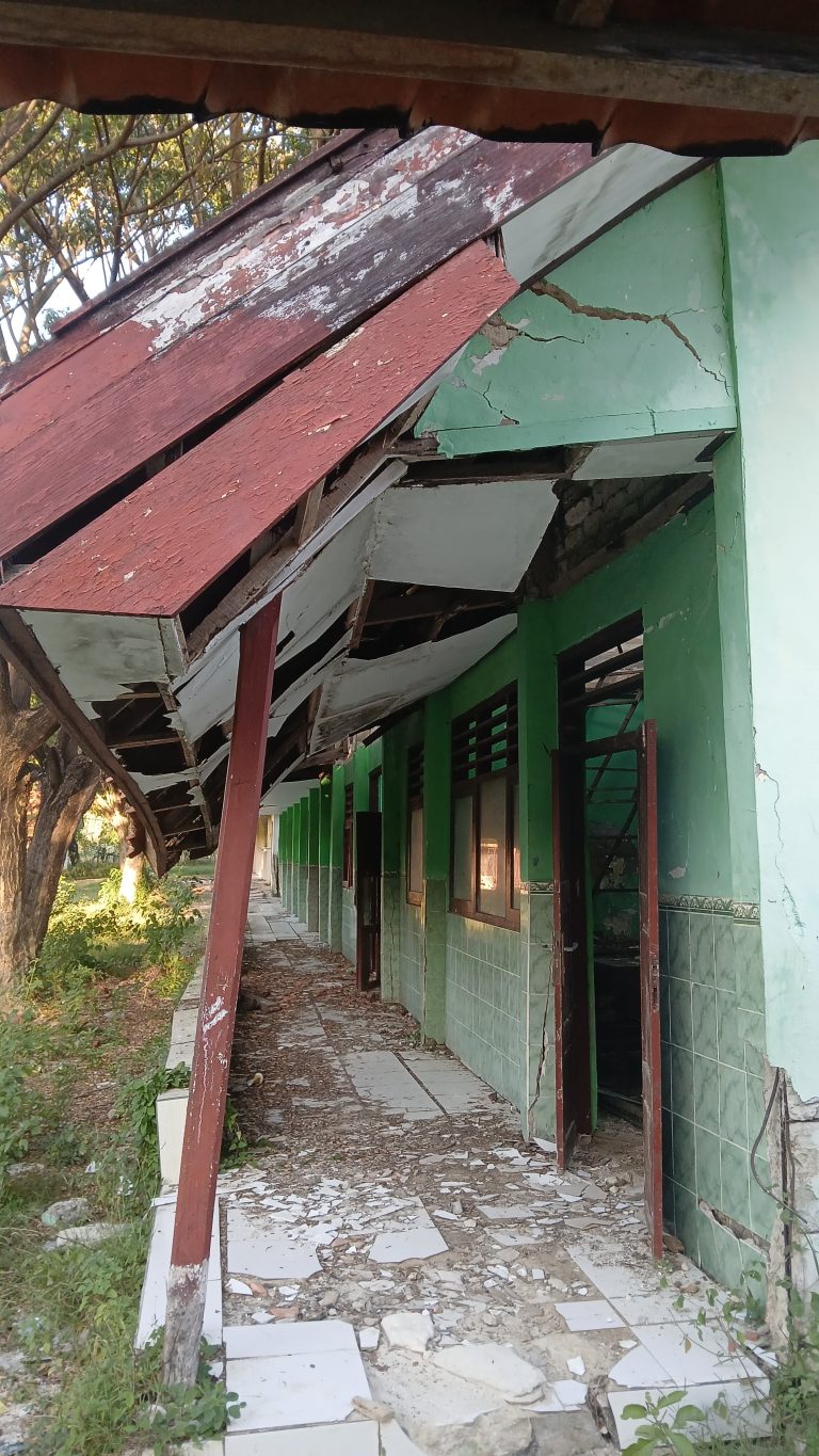 Kerusakan ruang kelas SMPN 1 Brakas Sumenep