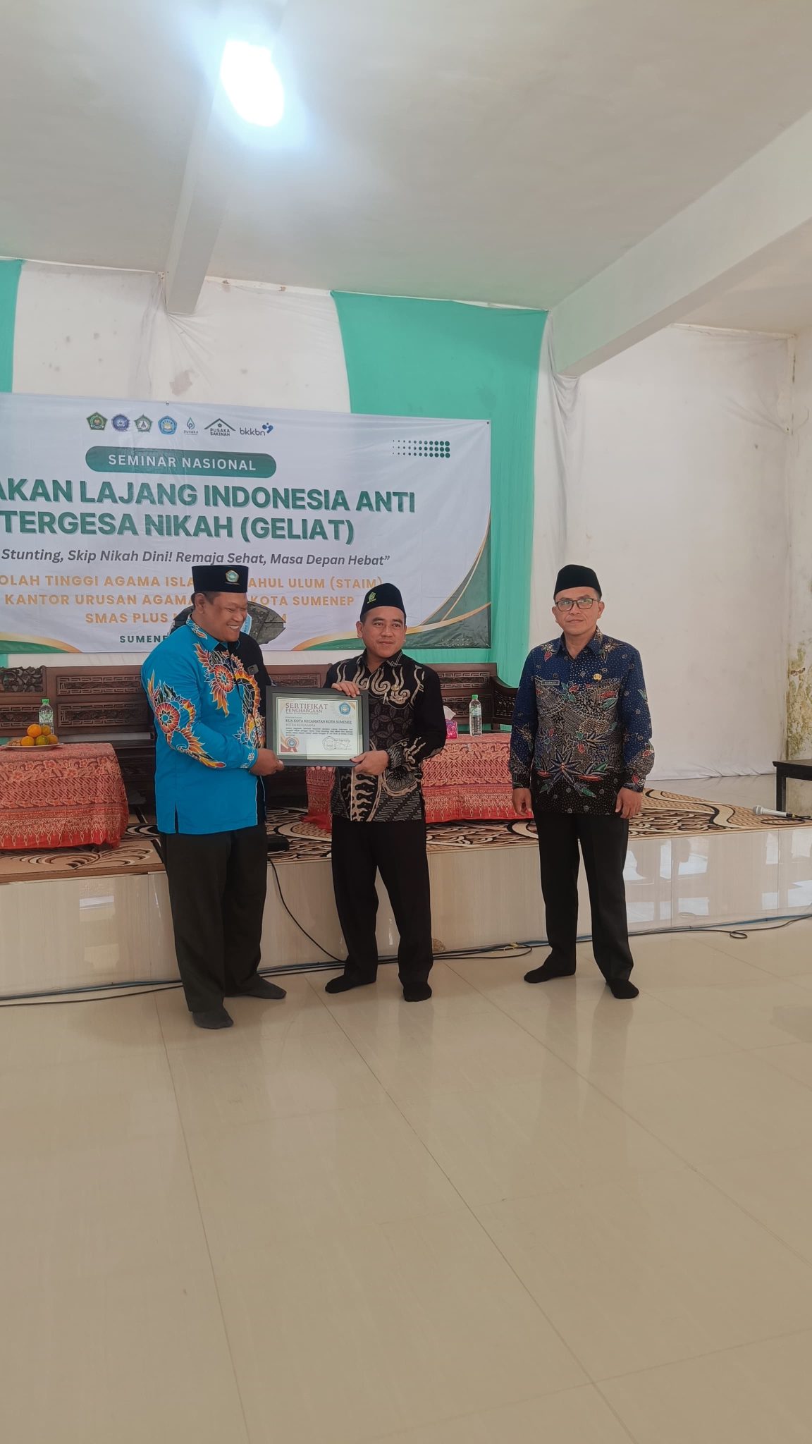 seminar nasional GELIAT KUA Sumenep cegah pernikahan dini bersama pelajar dan tokoh agama