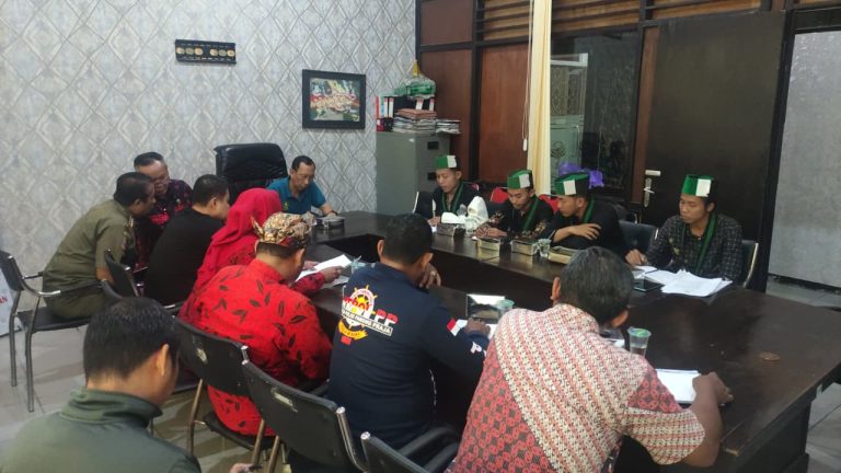 audiensi hmi sumenep tambang galian c ilegal