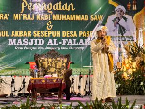 Peringatan Isra’ Mi’raj dan haul sesepuh Desa Paseyan di Masjid Al-Falah Sampang